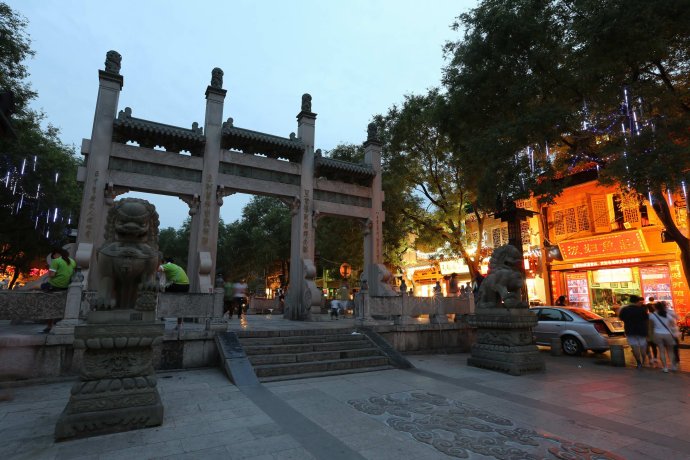 莲湖区回民街牌楼（图）